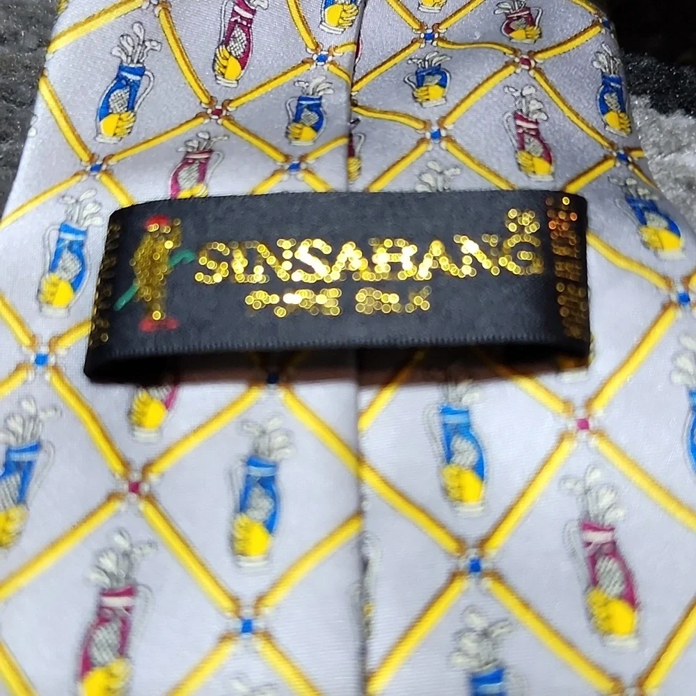 VINTAGE SINSABANG GOLF-BAGS GOLFING THEMED PURE SILK NECK TIE